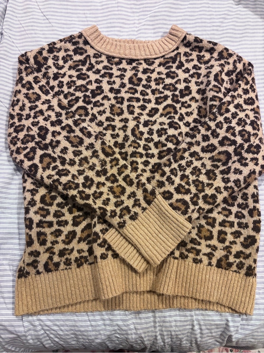 American Eagle Outfitters Leopard Print Crewneck Sweater - Tan/Brown